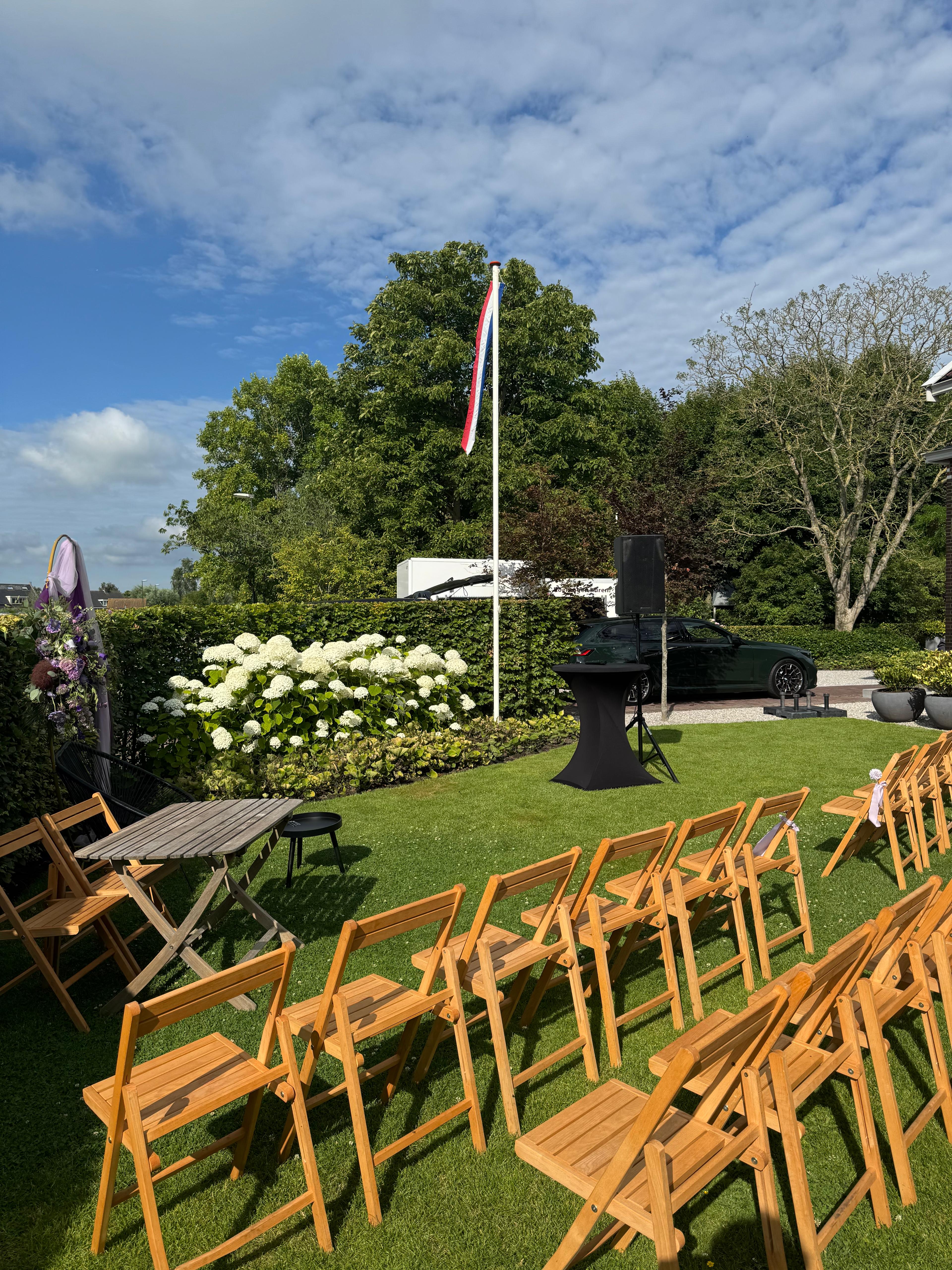 Geluidsapparatuur voor tuinceremonie